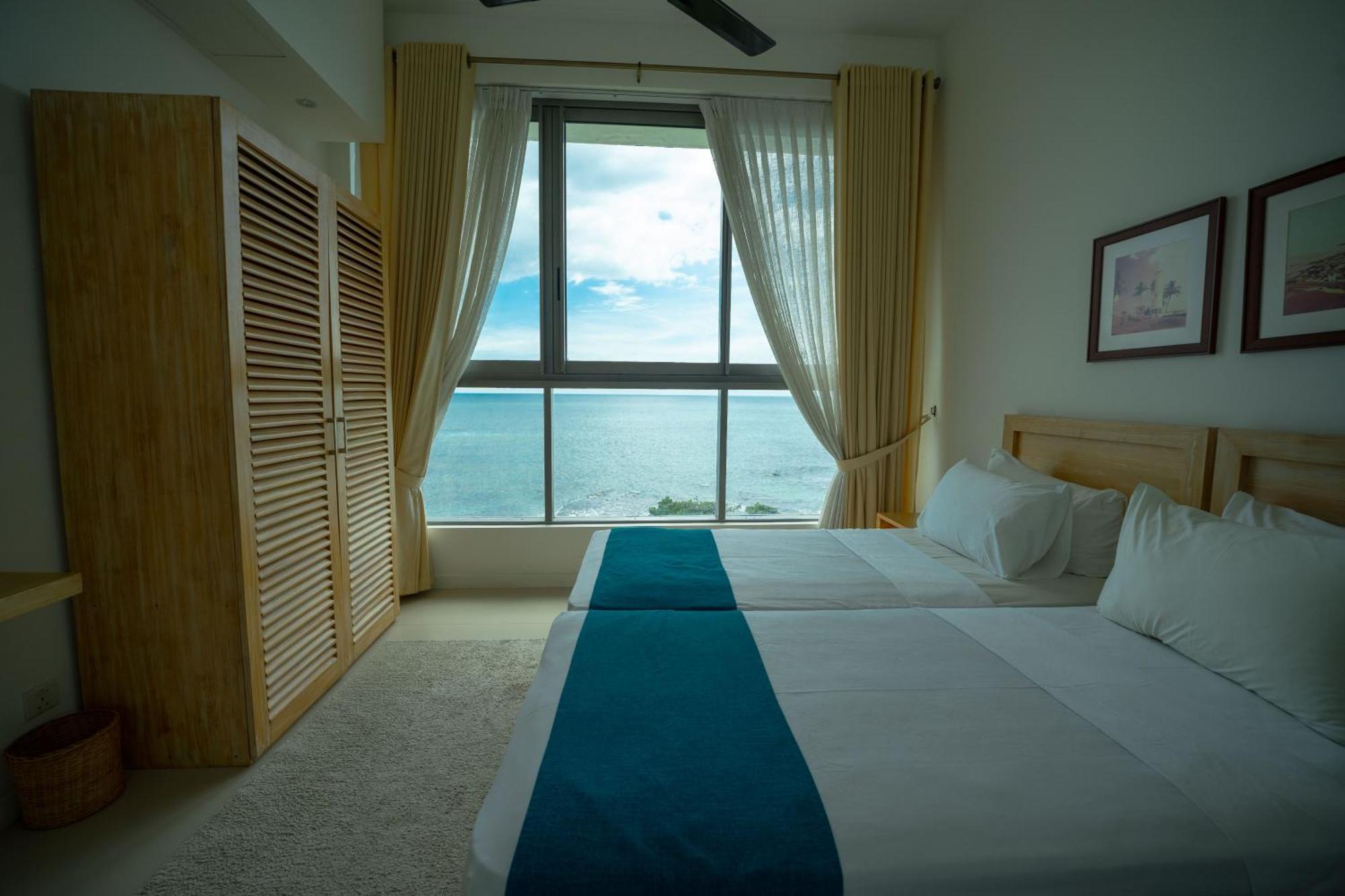 Oceanfront Galle By Icc 外观 照片