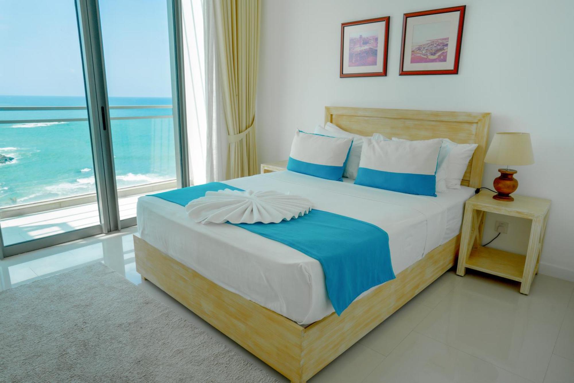 Oceanfront Galle By Icc 外观 照片